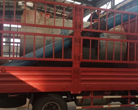 2噸燃氣熱水鍋爐，發往清徐縣徐溝鎮